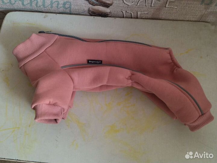 Комбинезон для маленькой собаки