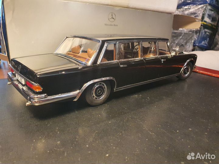 1:18 Autoart Mercedes 600 W100 Pullman LWB Black