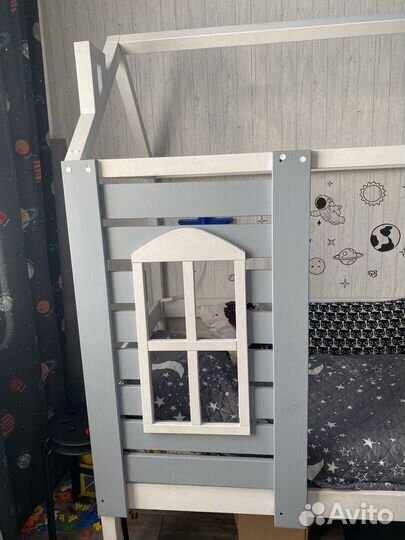 Детская кровать домик