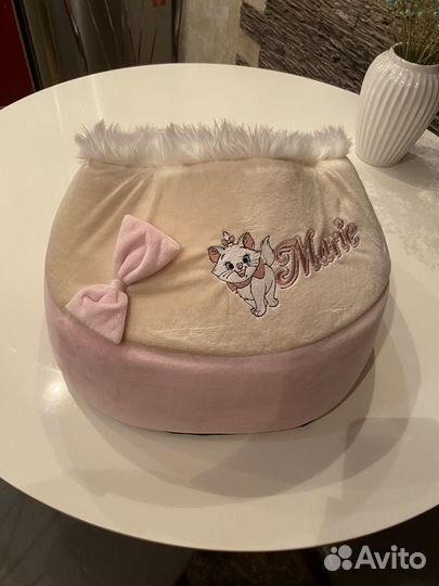 Лежанка для кошек