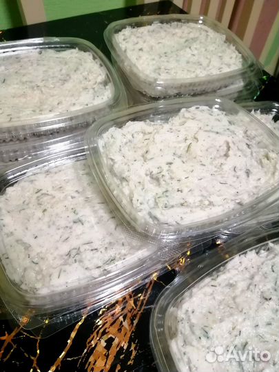 Чесночная намазочка на основе домашнего сальца