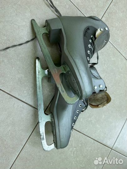 Коньки женские