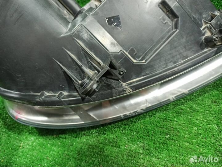 Фара Caddy (04-15) / Touran (03-10) L б/у все креп