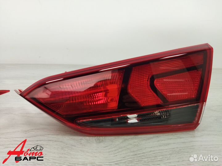 Фонарь внутренний левый/правый Hyundai Solaris 17