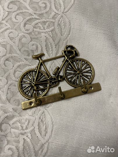 Ключница из латуни