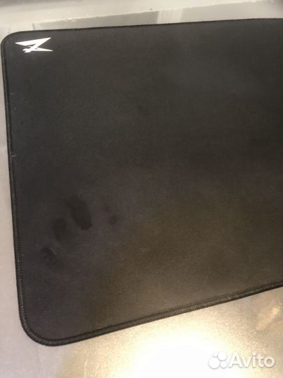 Игровой коврик для мышки и клавиатуры