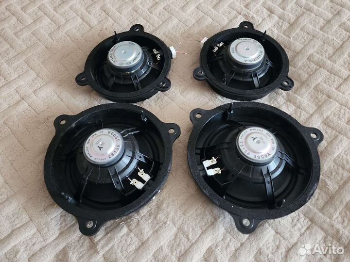 Комплект динамиков в авто 16и13