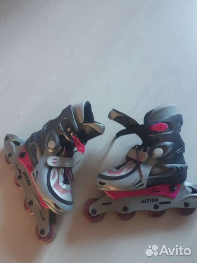 Роликовые коньки