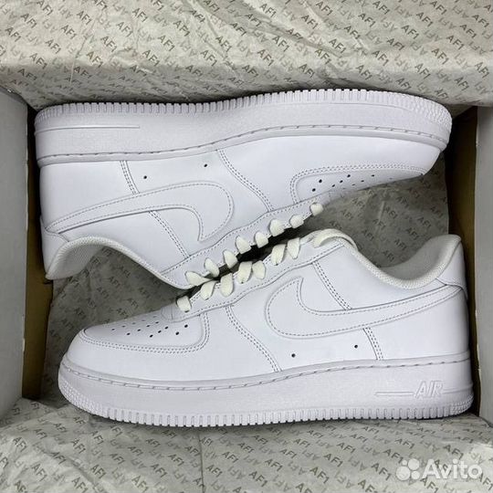 Nike Air Force 1 White (40р)