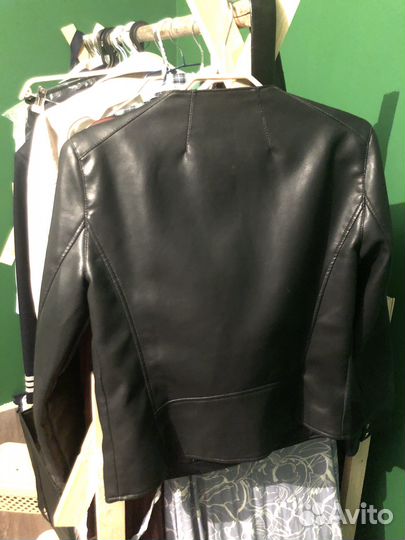 Куртка кожзам mango s черная