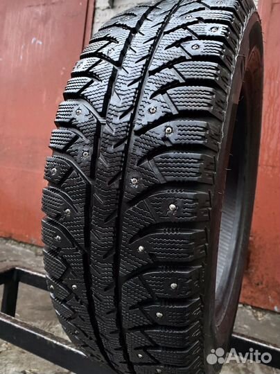 Bridgestone Ice Cruiser 7000S 185/65 R15