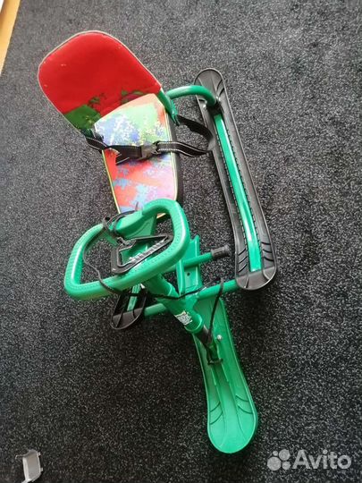 Детский снегокат со спинкой