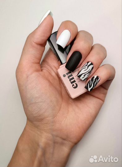 Маникюр и наращивание ногтей, Акция