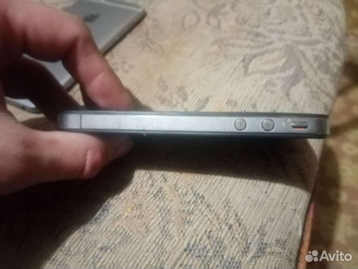 iPhone 6S, 32 ГБ