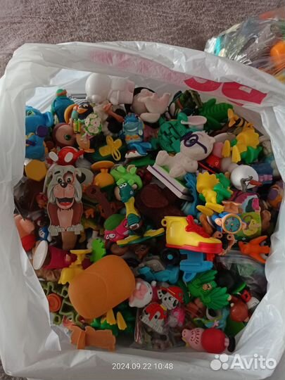 Игрушки киндер, в доставке