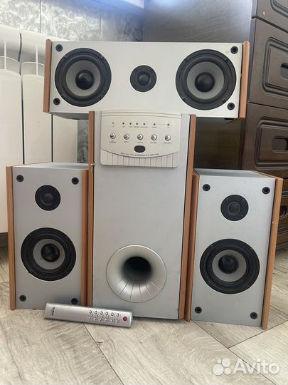 Акустические колонки Sven