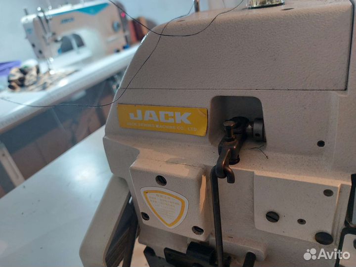 Оверлок jack indusrtrial 766-3-504m2-04