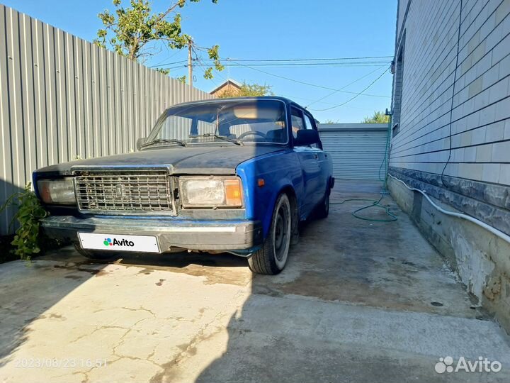 ВАЗ 2107 1.6 МТ, 2003, битый, 100 000 км