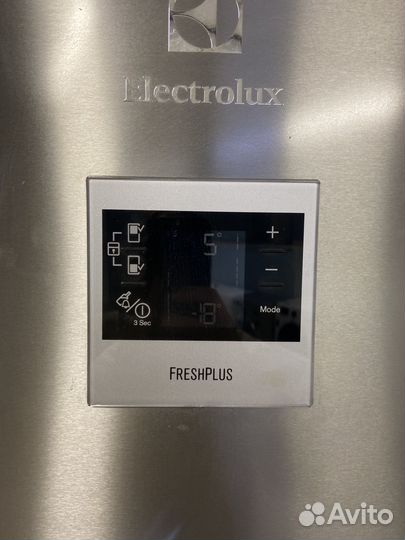 Холодильник Electrolux. Европейская сборка