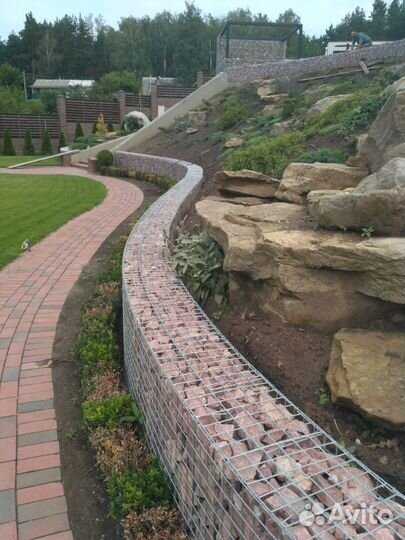 Буквы из Габионов