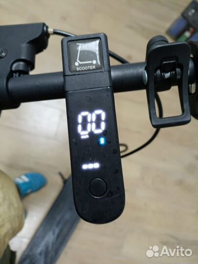 Самокат взрослый электрический бу