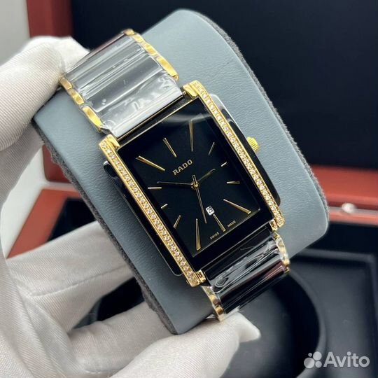 Часы Rado