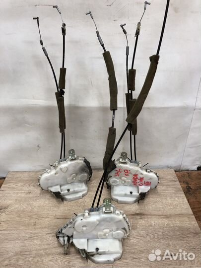 Замок двери Honda Civic 4d