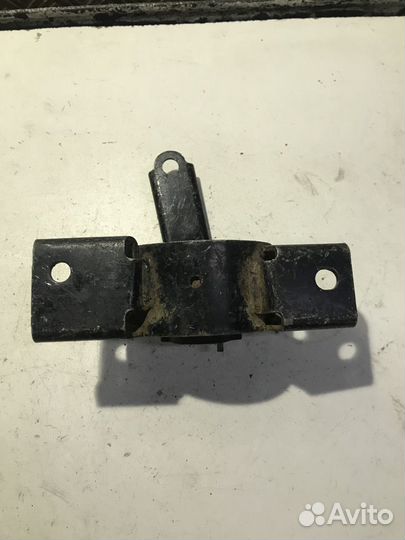 Опора двигателя правая Chevrolet Spark