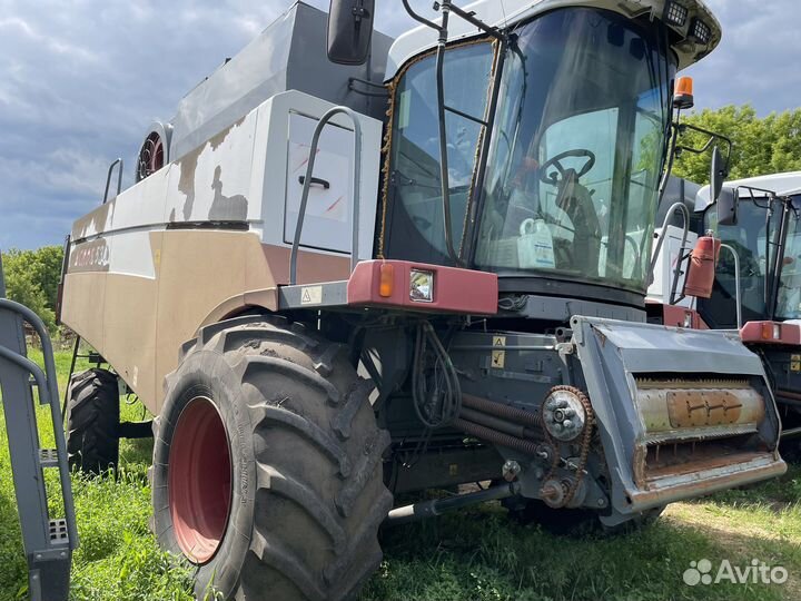 Комбайн Ростсельмаш Acros 530, 2011