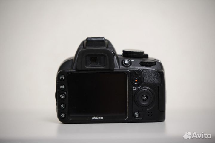 Зеркальный фотоаппарат Nikon d3100
