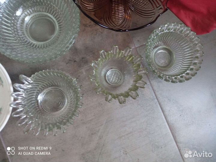 Сервиз столовый и разная посуда