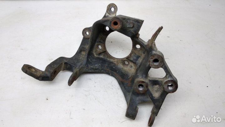 Кулак поворотный задний левый Ford Focus 3 2.0