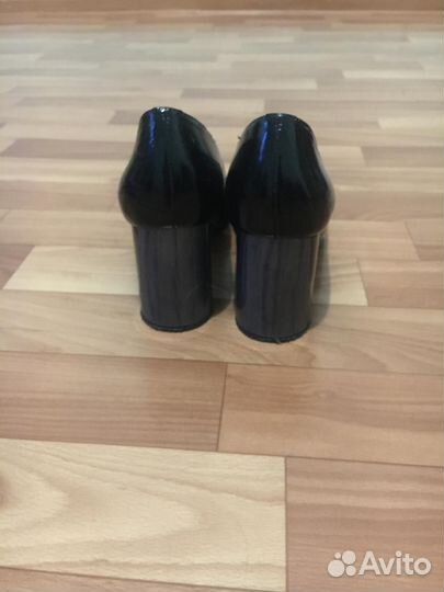 Туфли женские кожаные