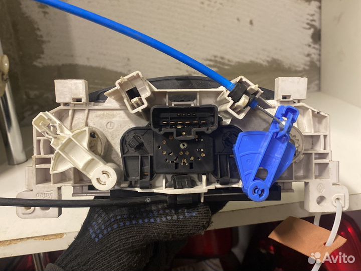 Блок управления отопителем Renault Sandero