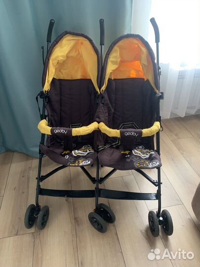 Коляска для двойни