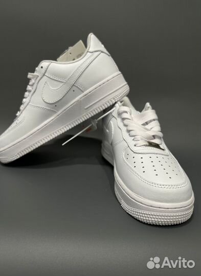 Кроссовки Nike AIR force 1 Белые