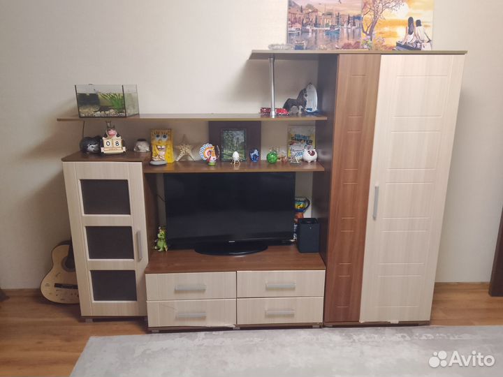 Продам стенкв