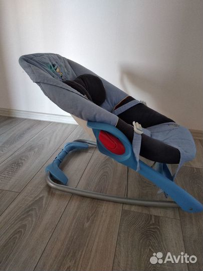 Шезлонг для новорожденных