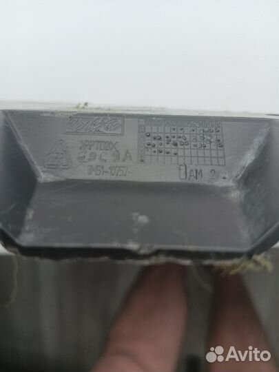 Короб аккумулятора форд фокус 2