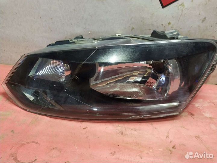 Фара передняя левая Volkswagen Polo