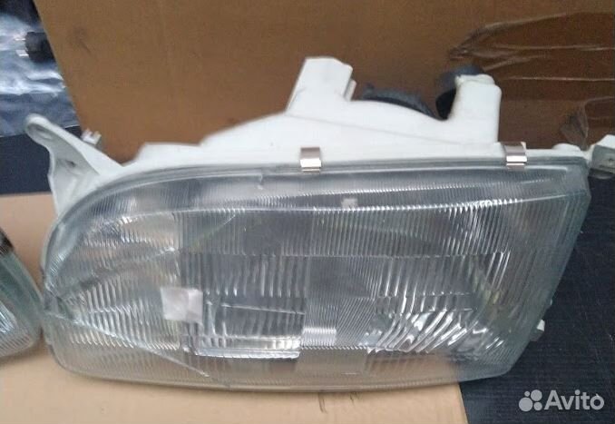 Фара toyota HI-ACE 89-04 (прав руль) 94-95 левая