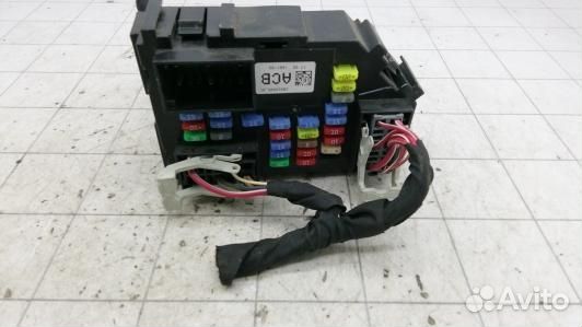 Блок предохранителей chevrolet tahoe GMT900 (1BA14