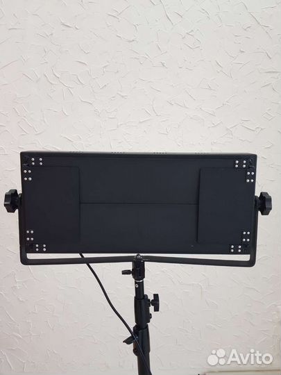 Постоянный свет Falcon Eyes LG 900/LED V-mount