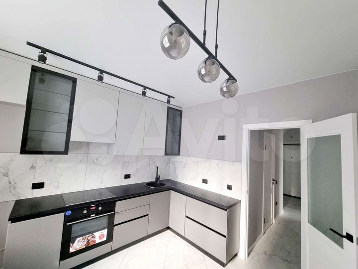 2-к. квартира, 64 м², 7/14 эт.