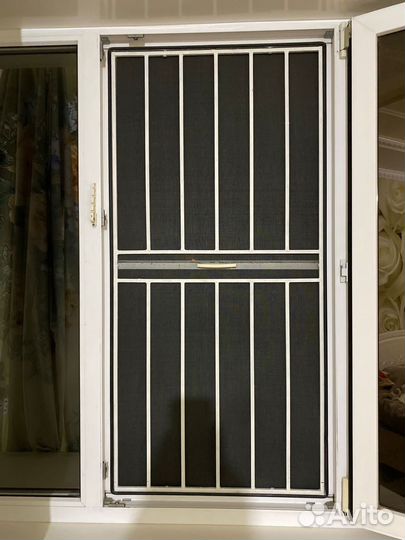 Решетки на окна для зашиты детей