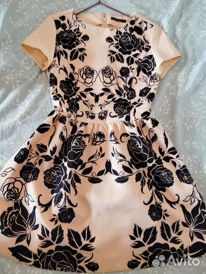 Платье женское xs