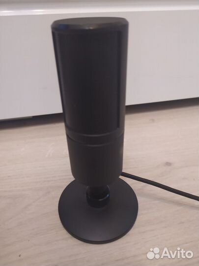 Стримерский микрофон Razer Seiren X