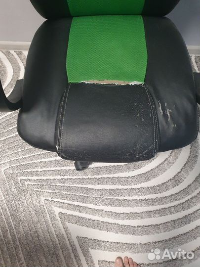 Компьютерное кресло