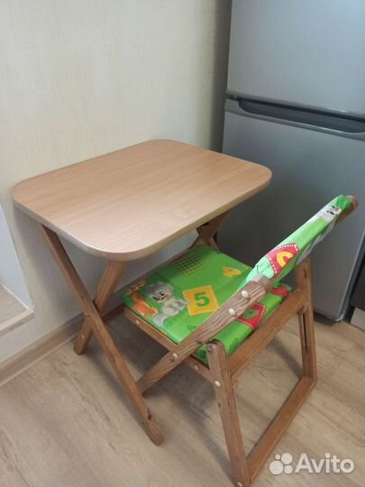 Детский стол и стул
