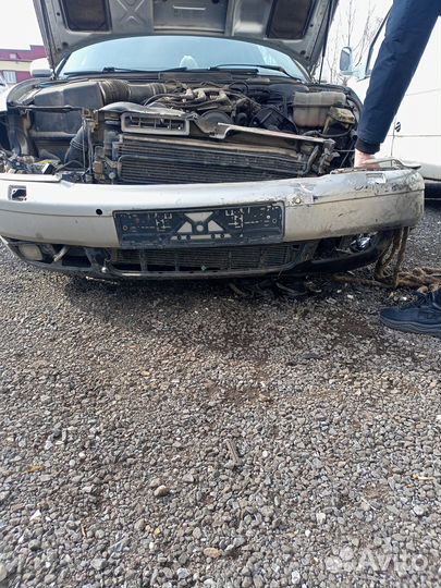 Фара audi a8 д2 правая